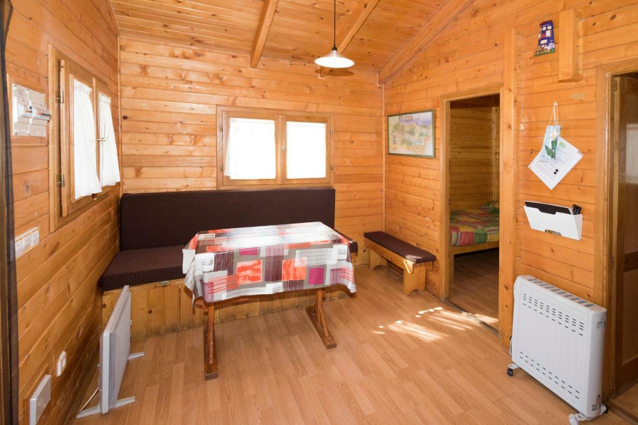 Manzanal de los Infantes Cabanas Vallecino מראה חיצוני תמונה