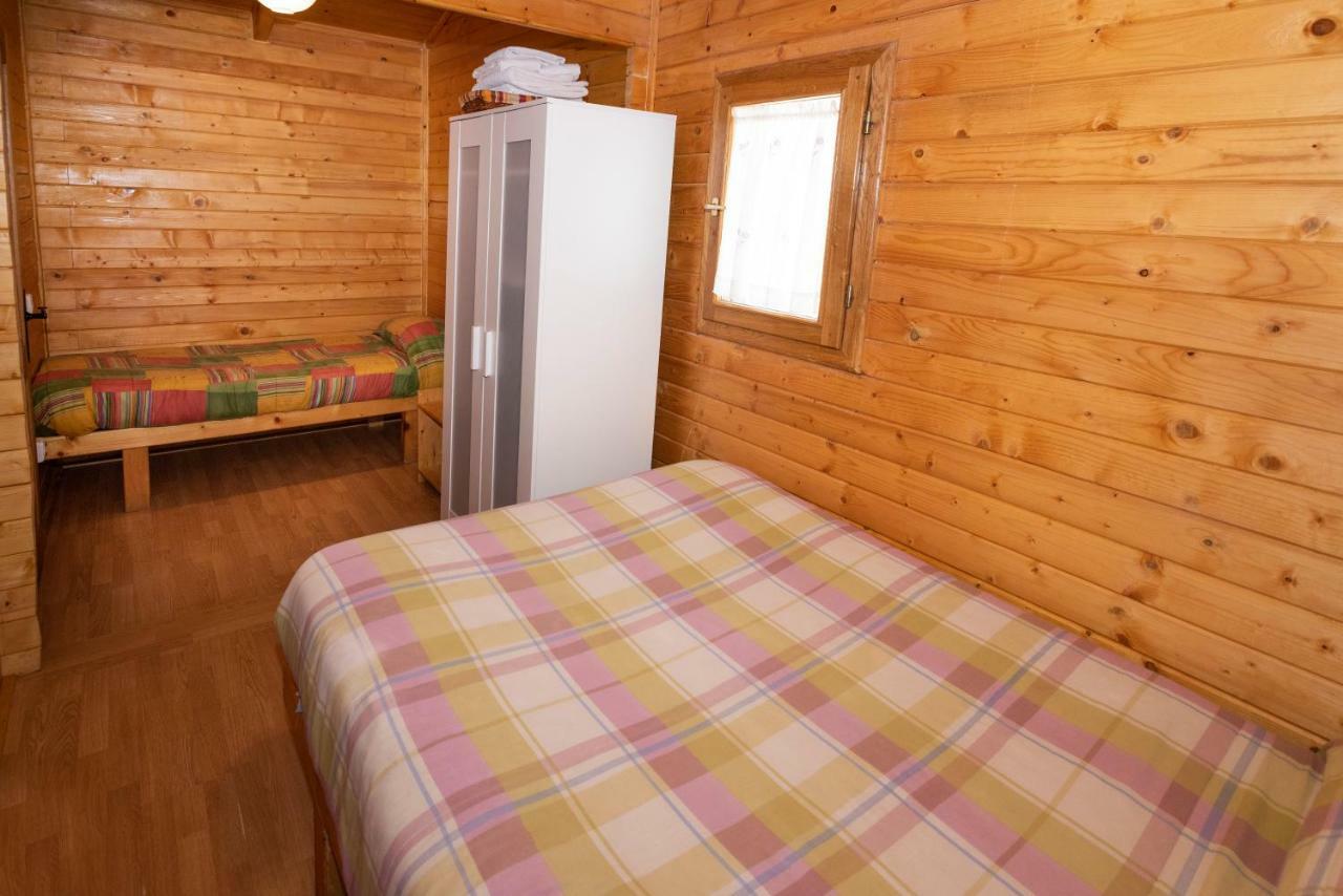 Manzanal de los Infantes Cabanas Vallecino מראה חיצוני תמונה
